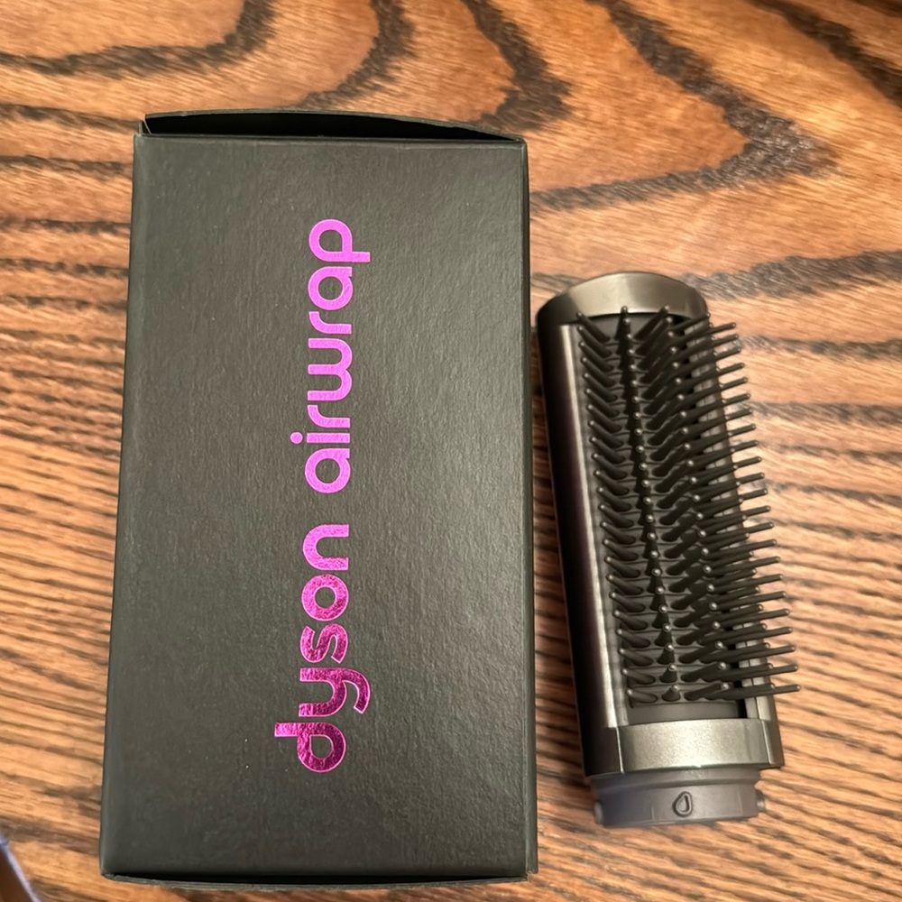 Dyson Airwrap small firm brush